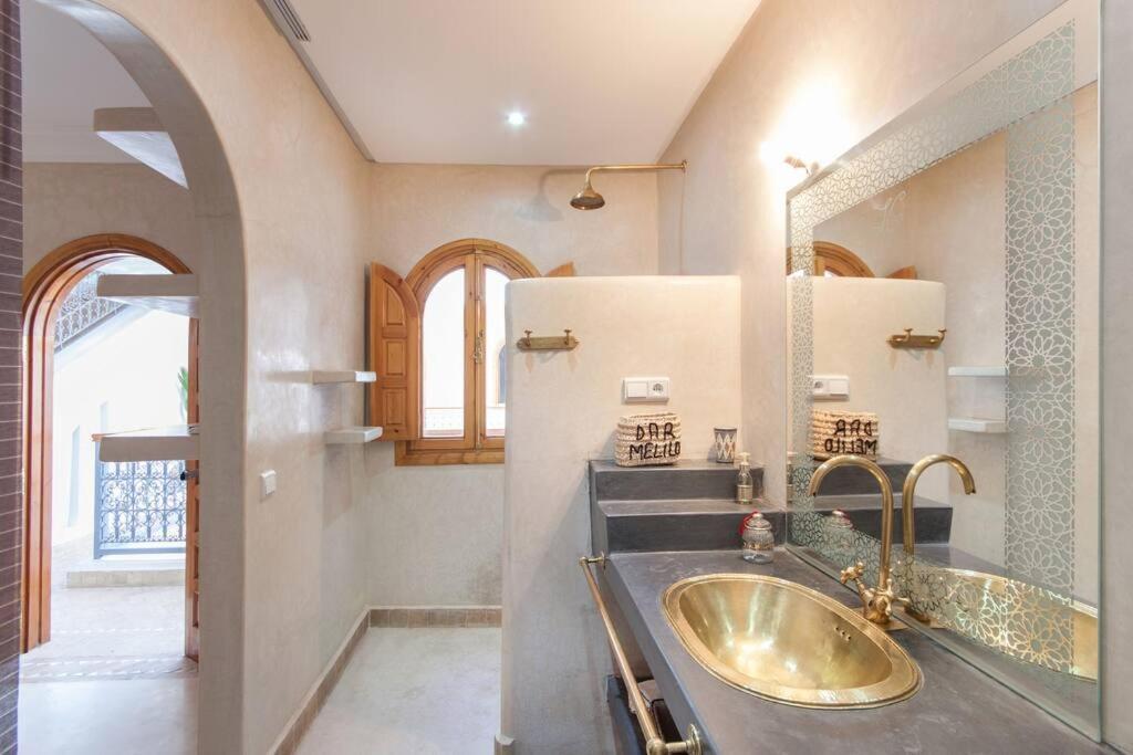 Riad Melilo Avec Piscine Chauffee Marrákes Kültér fotó