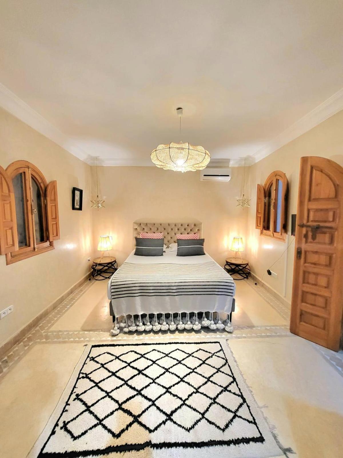 Riad Melilo Avec Piscine Chauffee Marrákes Kültér fotó