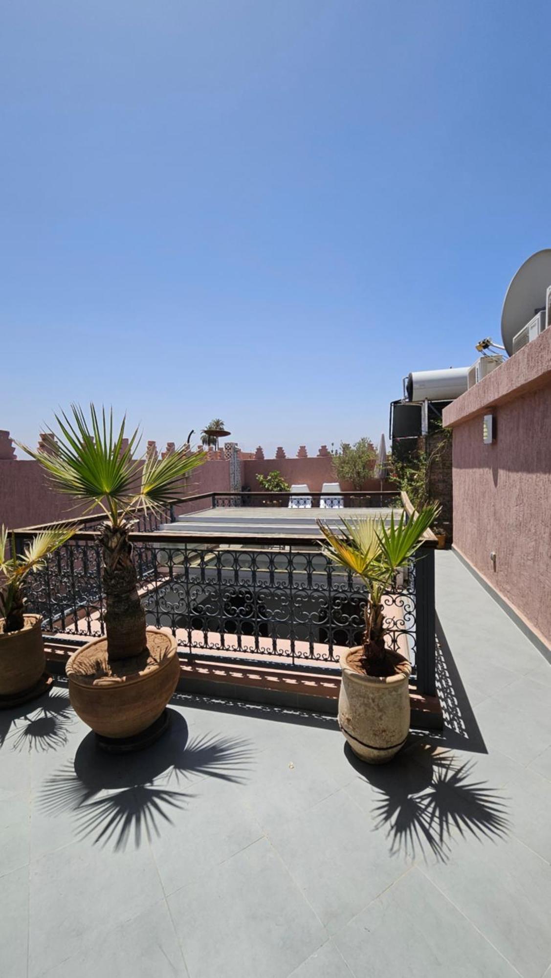 Riad Melilo Avec Piscine Chauffee Marrákes Kültér fotó