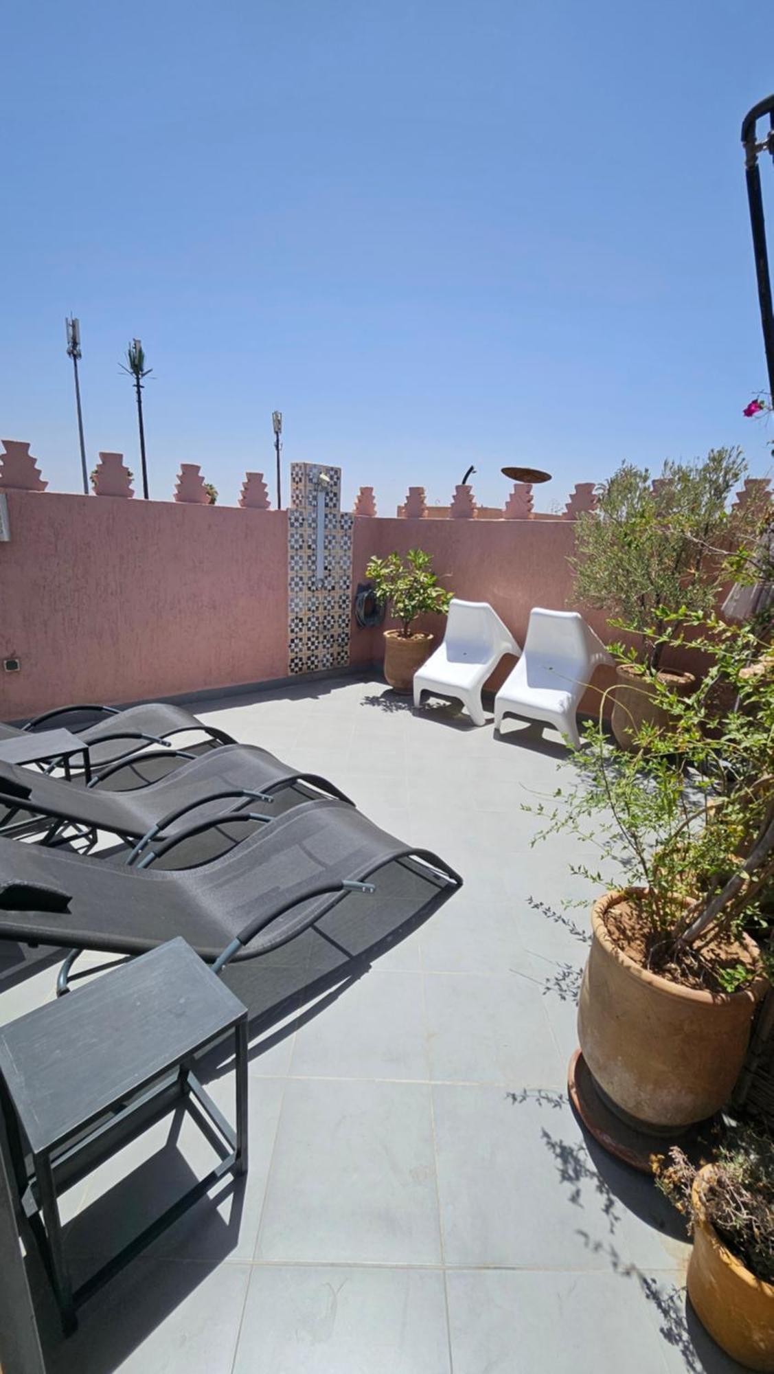 Riad Melilo Avec Piscine Chauffee Marrákes Kültér fotó