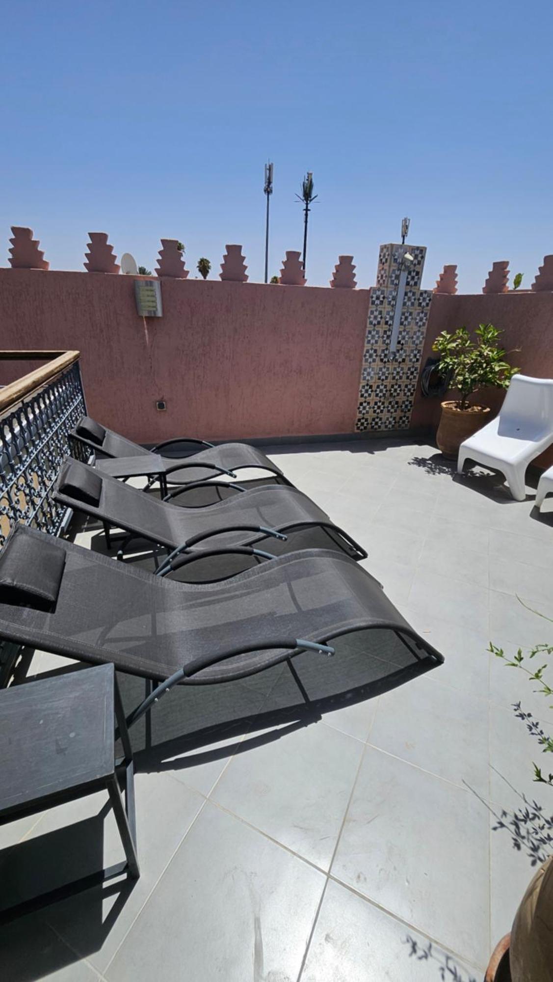 Riad Melilo Avec Piscine Chauffee Marrákes Kültér fotó