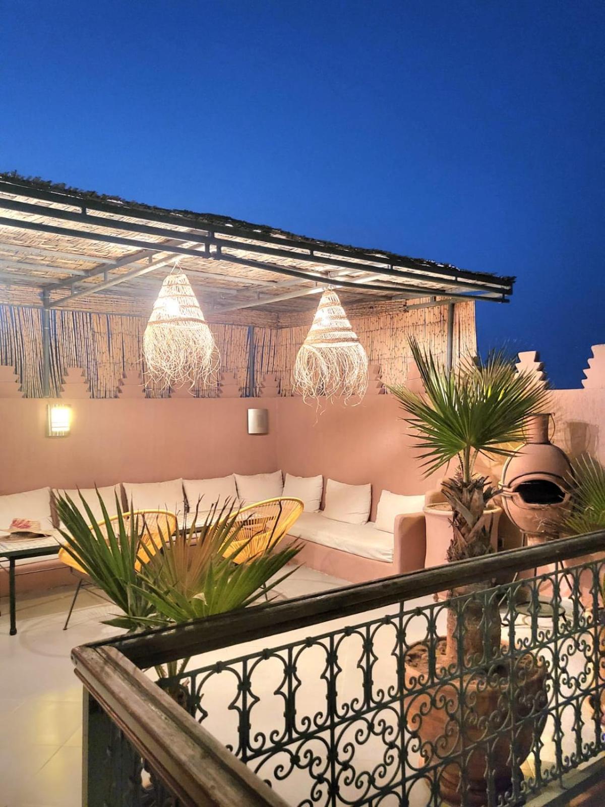 Riad Melilo Avec Piscine Chauffee Marrákes Kültér fotó